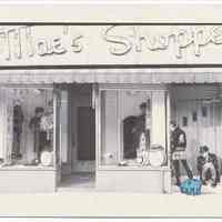 Postcard: Fashion Statement [Mae