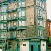          10 Elysian Bar; Tenth and Washington Streets
   