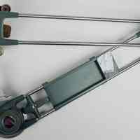          full view of top of machine
   