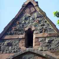          39: partial view of top of north facade; note reinforcements
   