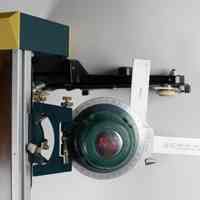          detail front of protracter
   