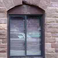          39: window detail ground level, facade not indicated
   