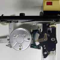          vertical track: detail back at top
   