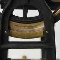          detail vertical limb, left side, vernier
   