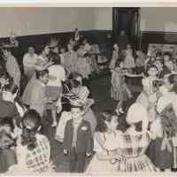          Padilla2-13-2 Baile Infantile 12-15-1957 v
   