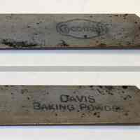 R.B. Davis Co. premium: cake knife, "Davis Baking Powder" & "Cocomalt" etched on blade. Issued by R. B. Davis Co., Hoboken, n.d. 1930s.