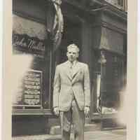          full image, condition
   