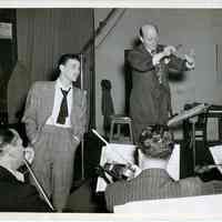 Sinatra photo: Frank Sinatra in recording session at Liederkranz Hall, New York, Nov. 14, 1944.