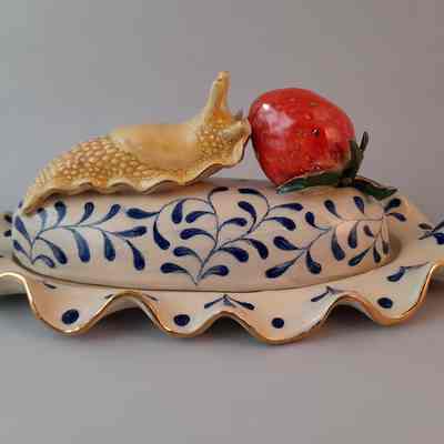 Slug Butter Dish