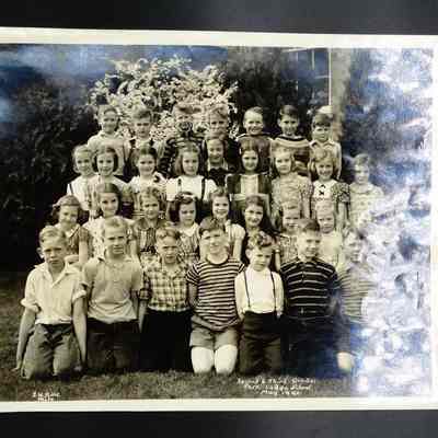 Park Lodge 2nd and 3rd Grade Class Photo