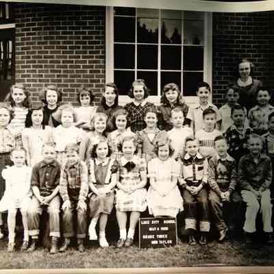 Lake City School, May 4 1950, Grade Three, Mrs. Taylor