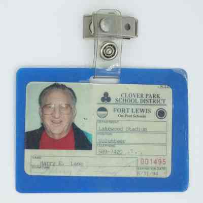 Badge, Identification