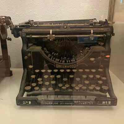 Typewriter, Manual