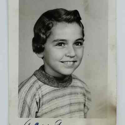 Unnamed girl - "Age 9"