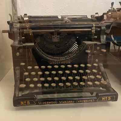 Typewriter, Manual
