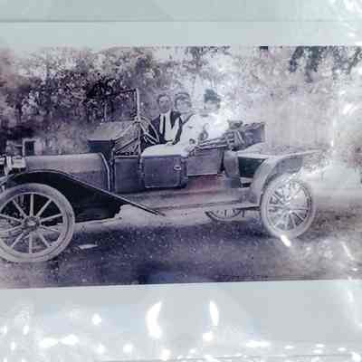 Carl A. Mortiz, Minnie E. Swenson, and sister at Foster Home