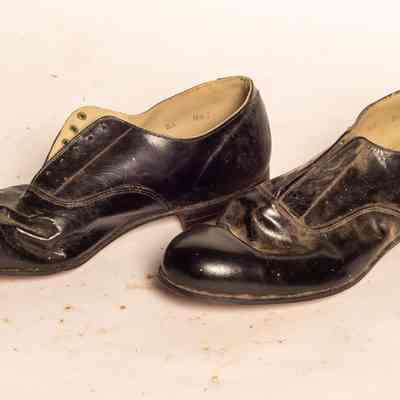 Dance pumps