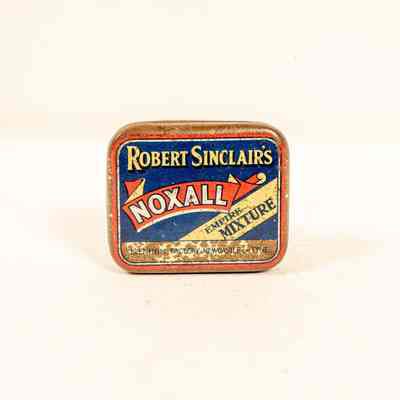 Tobacco tin