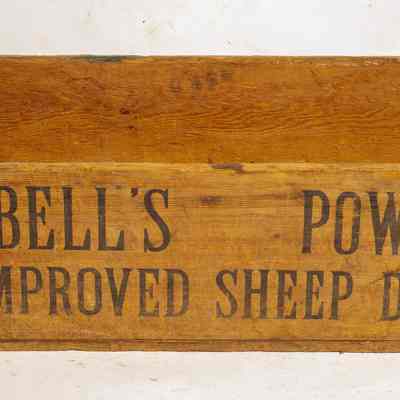 Sheep dip box