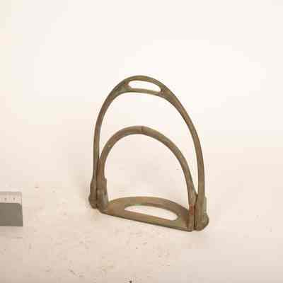 Stirrup
