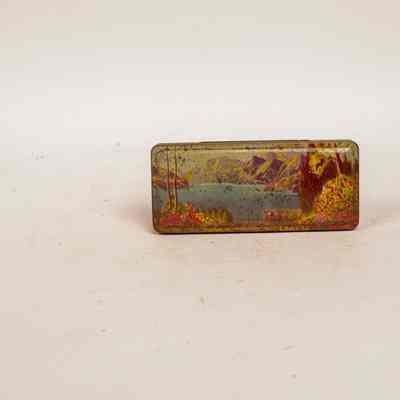 Chocolate tin