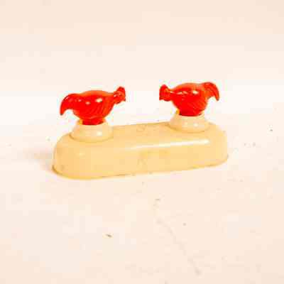 Toy chooks