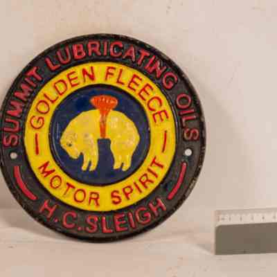 Advertising plaque