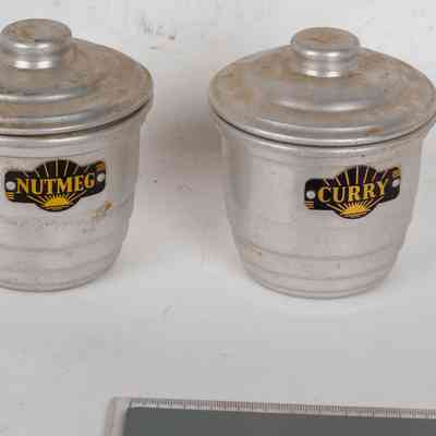 Spice canisters