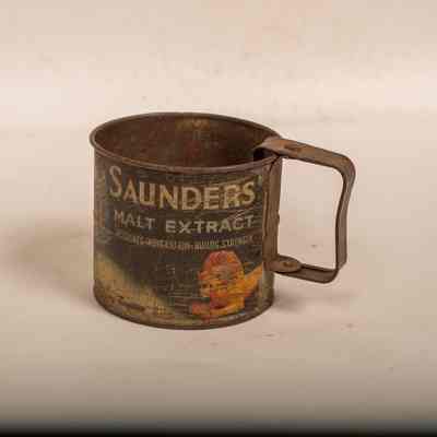 Flour sifter