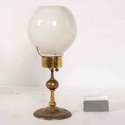 Clockwork lamp