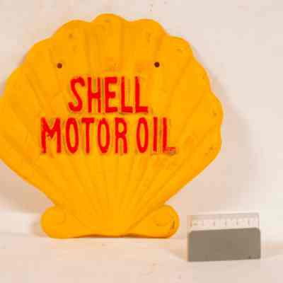 Advertising plaque