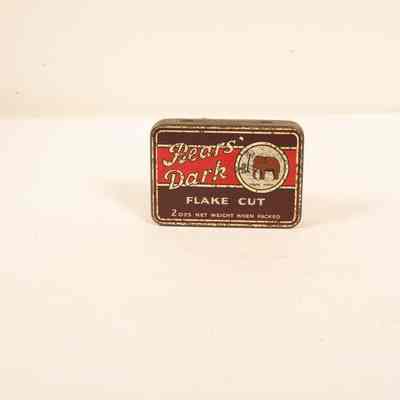 Tobacco tin