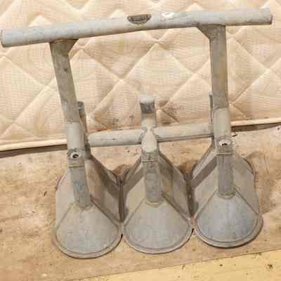 tin washing plunger