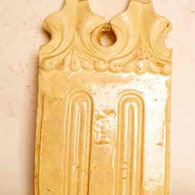 Garden edging tile