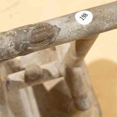 Tin washing plunger