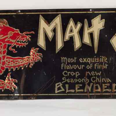 Tin sign