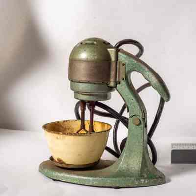 Electric Cake Mixer