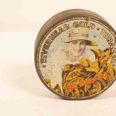 Tobacco tin