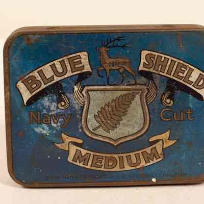 Tobacco tin