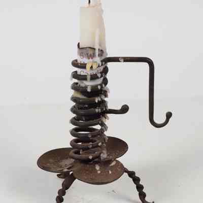 Circular Rising Candle Holder