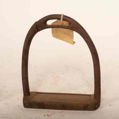 Stirrup