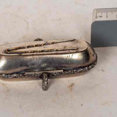 Pin Container