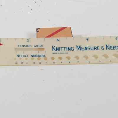 Plastic Knitting Needle Gauge