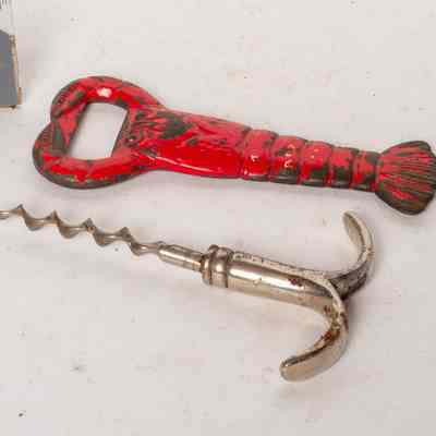 Crown seal opener