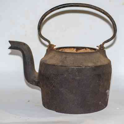 Clark cast iron kettle
