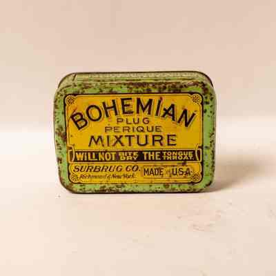 Tobacco tin