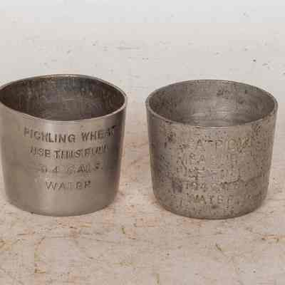 Measuring cups