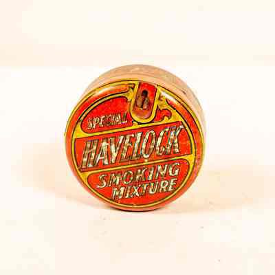 Tobacco tin