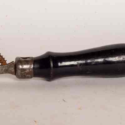 Wooden handle piece spring