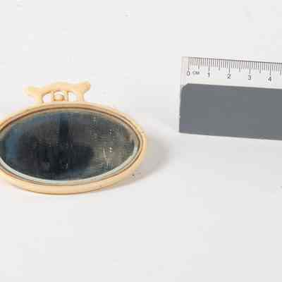 Small ladies handbag mirror